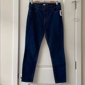 Old Navy NWT Super Skinny Size 10 Jeans